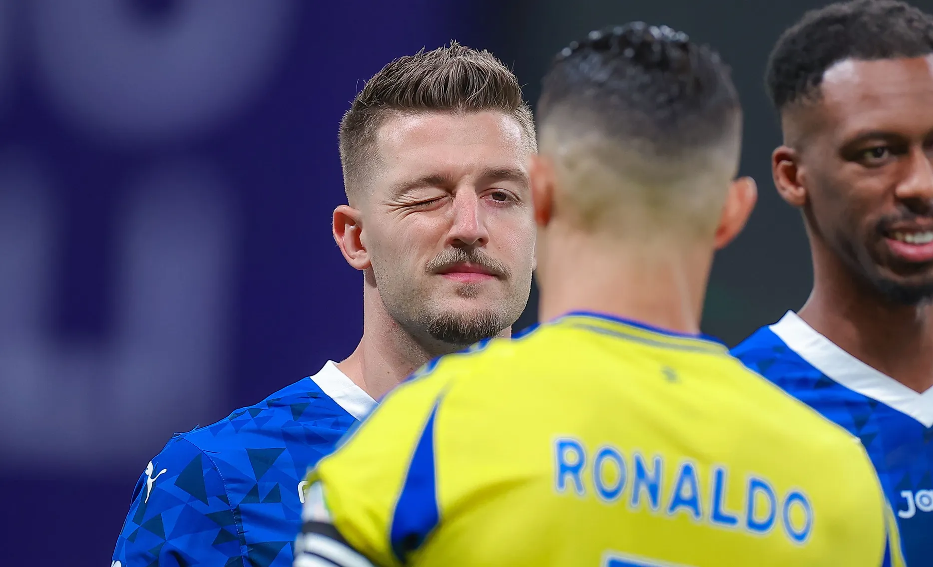 عنوان البطاقة 1